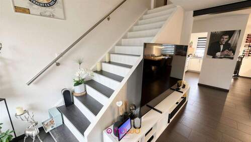 Treppenaufgang ins Dachgeschoss - 