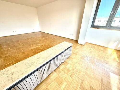 In Ihrem Wintergarten gen Wohnzimmer - 