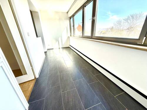 In Ihrer Loggia gen Kinder- oder Arbeitszimmer & Küche - 