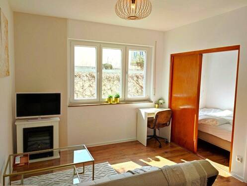 Bild 1 - Vollmöblierte 2-Zimmer Wohnung - Stuttgart-Mitte - Altbau, saniert, modern, ruhig, Toplage