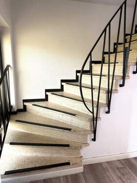 Treppe ins Dachgeschoss - 