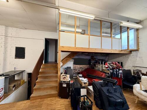 Aufgang zum Sozialraum und WC - 