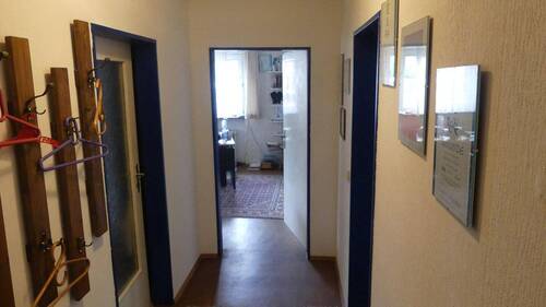 Flur - 3 Zimmer Etagenwohnung zum Kaufen in Lingenfeld