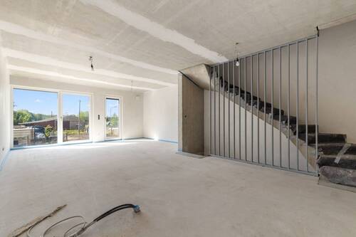 Wohn und Esszimmer mit Küche - 6 Zimmer Reihenmittelhaus in Freckenfeld