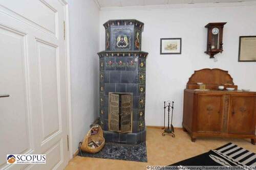 Wohnzimmer EG Kachelofen - 