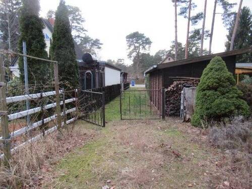 Blick zur Weichsel Str. mit Pforte - 