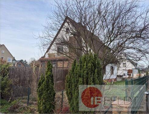 Ansciht auf den Vorgarten II - 