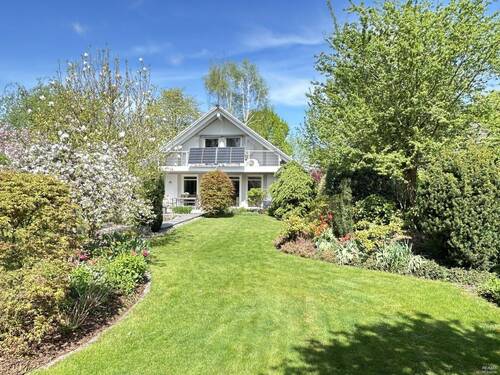 Bild 1 - Charmantes Einfamilienhaus mit flexibler Raumaufteilung und Gartenidylle