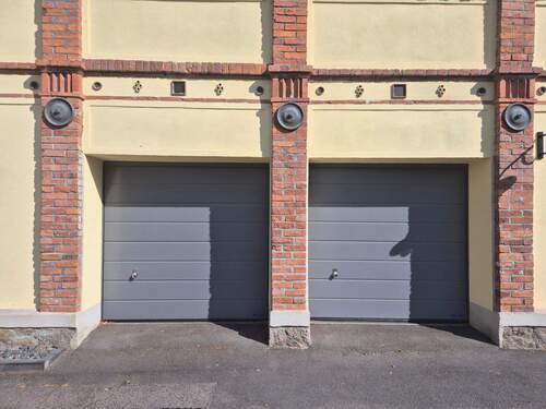 Garage - 