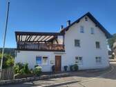 Ihr neues Heim? - Attraktives Zweifamilienhaus zum Bezug in Trausnitz