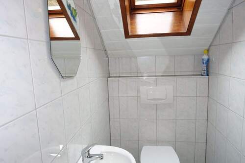 WC - 