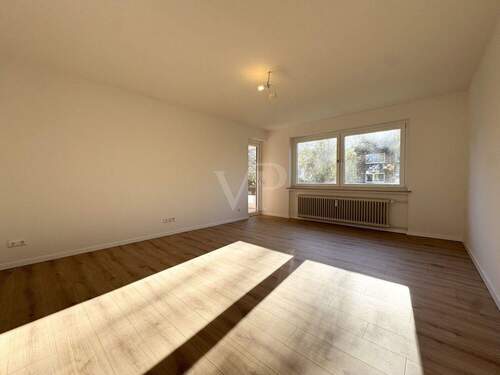 Wohnzimmer - 3 Zimmer Etagenwohnung in Ronnenberg