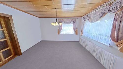 Wohnzimmer - Einfamilienhaus mit 130,00 m&sup2; in Magdeburg zum Kaufen