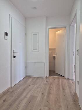 Flur - 3 Zimmer Etagenwohnung in Ergoldsbach