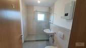 Bad mit Dusche - 