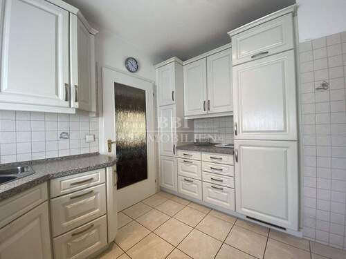 Helle Einbauküche - 