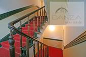 Treppenhaus - 2 Zimmer Etagenwohnung zum Kaufen in Berlin / Wedding