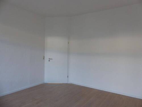 Wohnzimmer - 4 Zimmer Etagenwohnung zur Miete in Oschatz