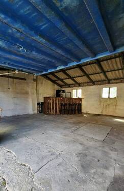 Garage - 