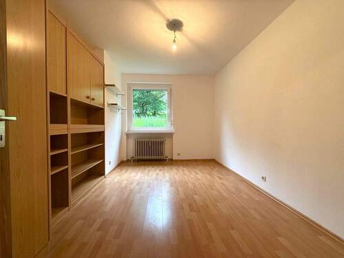 Zimmer 2 - Etagenwohnung mit 101,00 m² in Coburg zum Kaufen