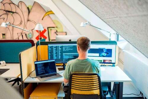 Resident - dein Schreibtisch bei uns im Space - Büro mit 4,00 m&sup2; in Karlsruhe zur Miete