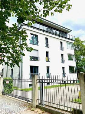 Bild 2 - 5 Zimmer Etagenwohnung zur Miete in Dresden