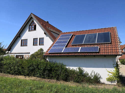 Ansicht Südseite - Großes Familiendomizil nur ca. 15 Min. von Bayreuth!