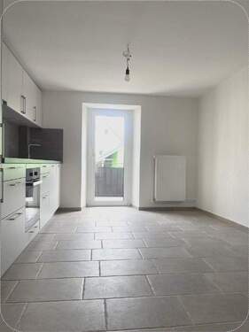 Diele - Etagenwohnung mit 105,00 m&sup2; in Hilzingen zur Miete