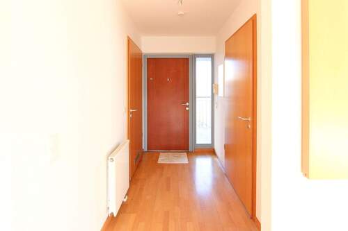 Flur - 2 Zimmer Etagenwohnung in Dresden