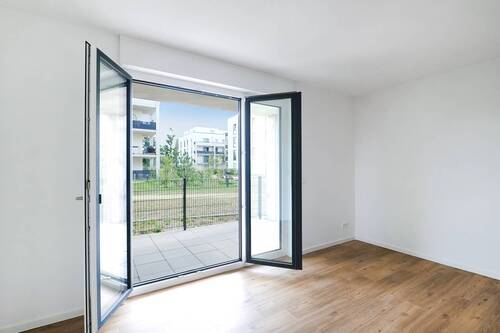 Beispielansicht Wohnbereich mit Zugang zur Terrasse - 4 Zimmer Etagenwohnung zur Miete in Berlin