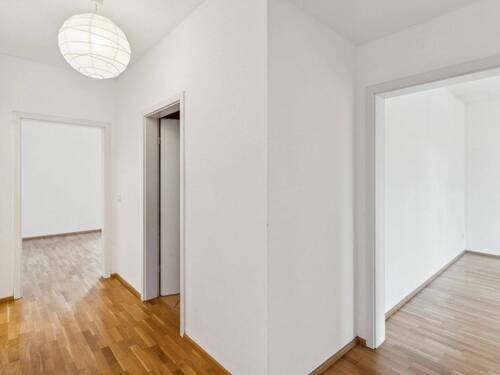 Flur - 3 Zimmer Etagenwohnung in Baldham