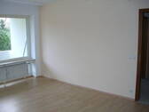 Wohnzimmer - 2 Zimmer Etagenwohnung zum Kaufen in Saarbrücken