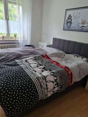Schlafzimmer möbliert - Etagenwohnung mit 61,00 m&sup2; in Saarbrücken zum Kaufen