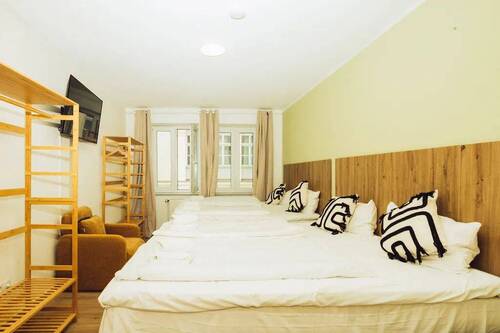 8607d3bd-a322-4a58-a8b9-0718a8fee8c6 - The Collective - 1.700,00&nbsp;EUR Kaltmiete, ca.&nbsp; 70,00&nbsp;m&sup2;&nbsp;Wohnfl&auml;che