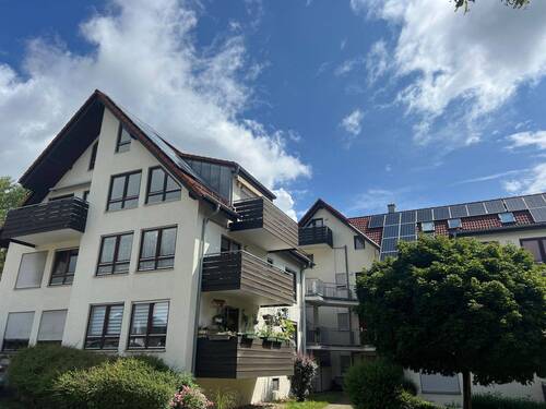 Hausansicht - 2 Zimmer Etagenwohnung zur Miete in Heimsheim
