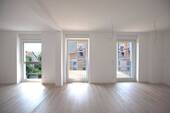 Wohn-Ess-Küchenbereich - Moderne, helle 3,5 Zimmer Wohnung (W4) und großem Südbalkon mit Ausblick