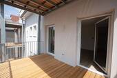 Südbalkon _ Eingang Wohnbereich - 