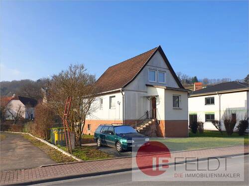 Außenansicht - Einfamilienhaus mit großem Garten für Paar oder Familie - zum Einziehen & es sich schön herrichten!