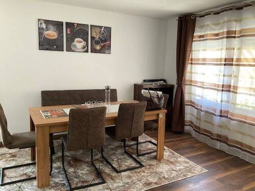 Wohnzimmer.jpeg - 2 Zimmer Etagenwohnung zur Miete in Gernsbach