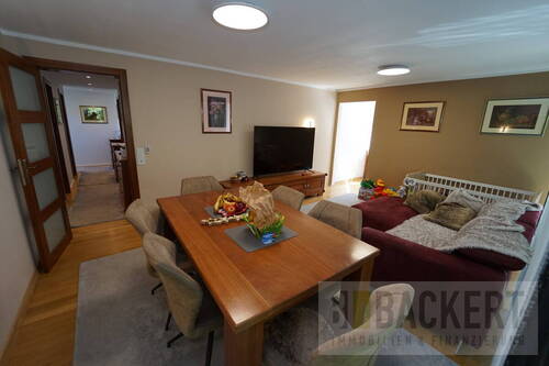 Wohn-/Esszimmer - 3 Zimmer Etagenwohnung zum Kaufen in Kulmbach / Petzmannsberg