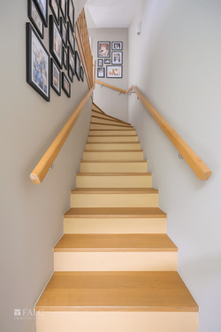 EG Treppe zum OG Einrichtungsbeispiel - 