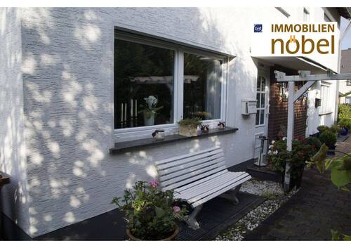 Eingangsbereich - 5 Zimmer Reihenendhaus zum Kaufen in Niederkassel