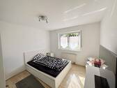 Schlafzimmer - Etagenwohnung mit 64,00 m&sup2; in Leverkusen zum Kaufen