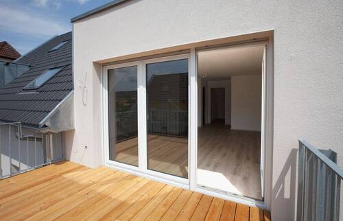 Südbalkon_Eingang zum Wohnbereich - 