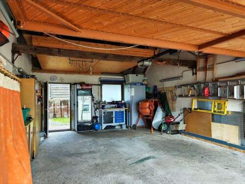 Garage - 