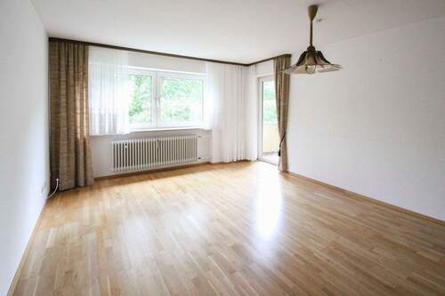 Wohnzimmer - 3 Zimmer Einfamilienhaus in Geretsried