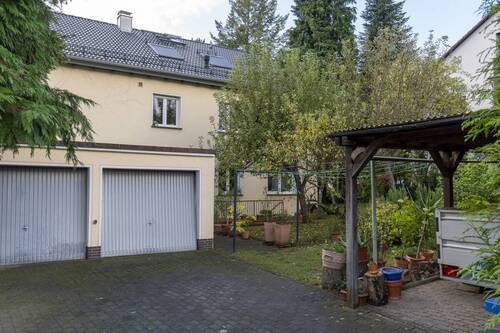 Garagen und Garten - 1 Zimmer Mehrfamilienhaus, Wohnhaus zum Kaufen in Alzenau
