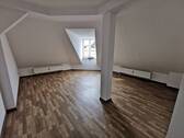 Wohnzimmer - 2 Zimmer Etagenwohnung zur Miete in Markkleeberg