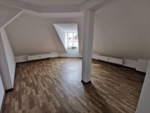 Wohnzimmer - 2 Zimmer Etagenwohnung zur Miete in Markkleeberg