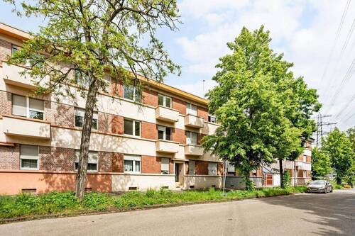 Hausansicht Vorderseite - Gepflegtes Mehrfamilienhaus mit Ausbaupotential in Mannheim